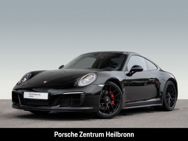 Porsche 911 Carrera 4 GTS